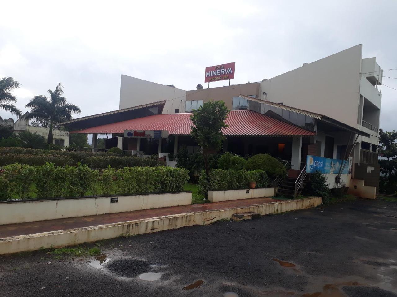 Minerva Paradise Hotel Belgaum Exterior foto